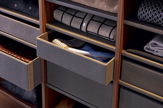 Organize your wardrobe by functional slider shelves. 